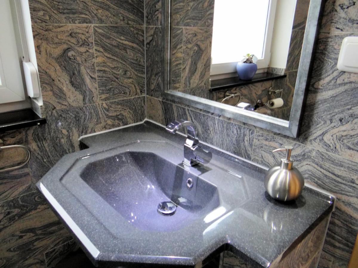 Travelers Home Hasloch  Экстерьер фото