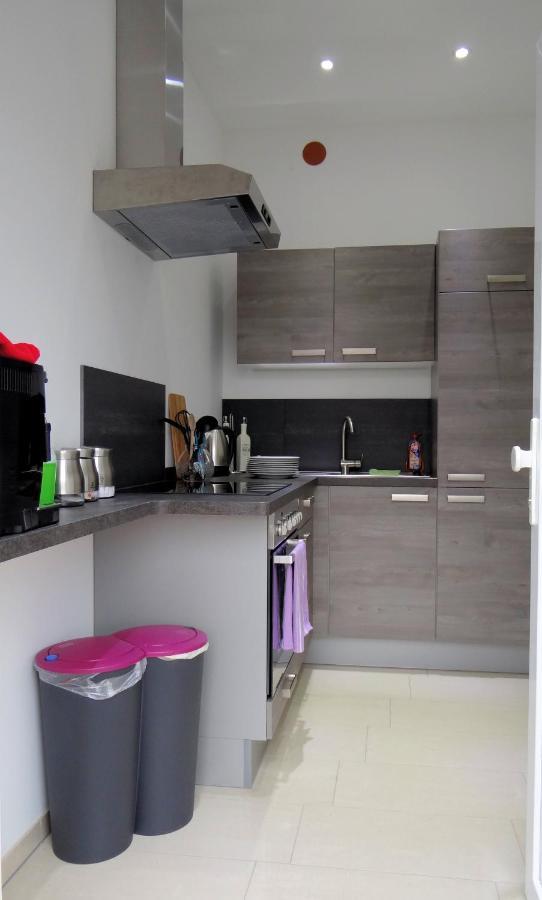 Travelers Home Hasloch  Экстерьер фото