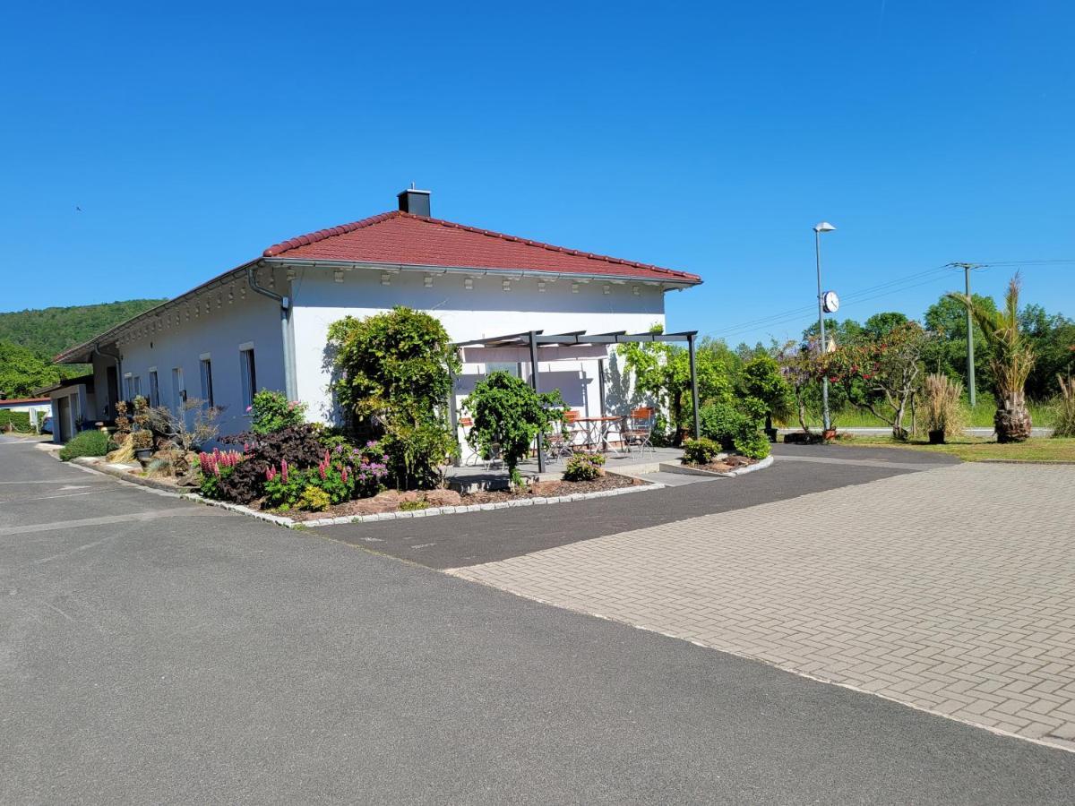 Travelers Home Hasloch  Экстерьер фото